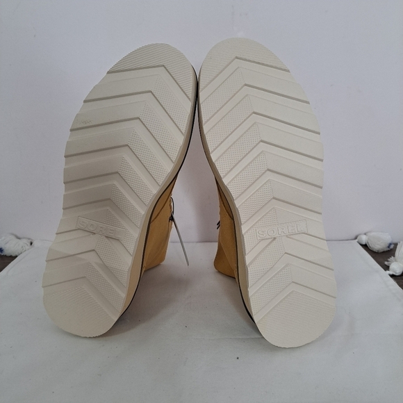 Sorel hi-line lace suede boot geo yellow jet 8 NWT - Picture 7 of 8